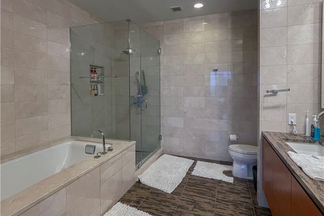 900 W Olympic, Los Angeles, CA 90015 — photo 3 of 13
