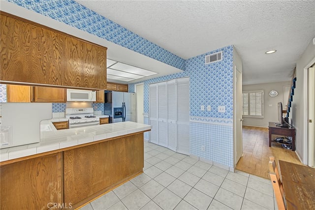 14344 Foothill Boulevard 505, Sylmar, CA 91342 — photo 5 of 31