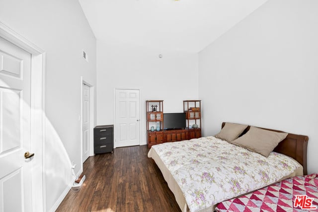 4823 Elmwood Avenue C, Los Angeles, CA 90004 — photo 20 of 30