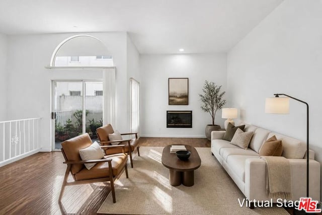 4823 Elmwood Avenue C, Los Angeles, CA 90004 — photo 5 of 30