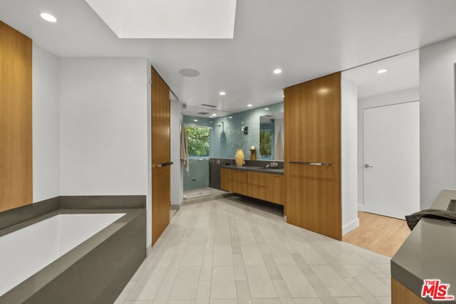 3239 Ledgewood Drive, Los Angeles, CA 90068 — photo 17 of 33