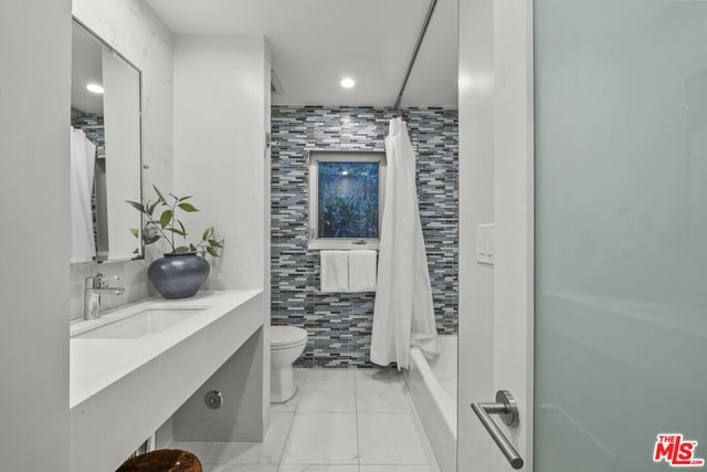 3239 Ledgewood Drive, Los Angeles, CA 90068 — photo 24 of 33