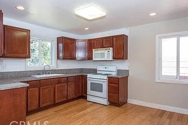 8536 Cayuga Avenue, Sun Valley, CA 91352 — photo 5 of 7