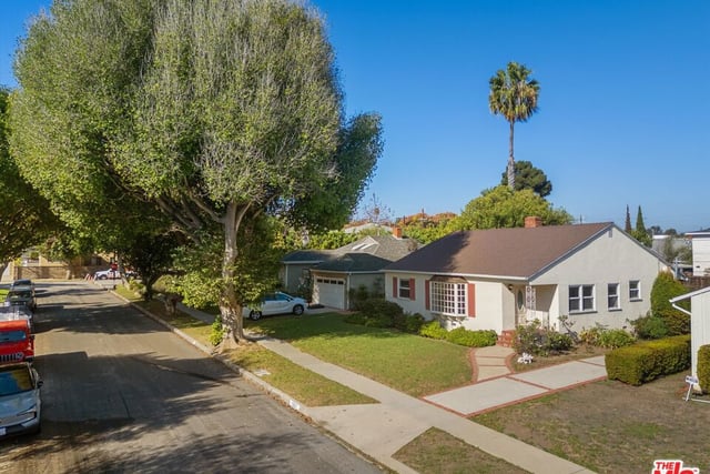 11827 Stanwood Drive, Los Angeles, CA 90066 — photo 15 of 18