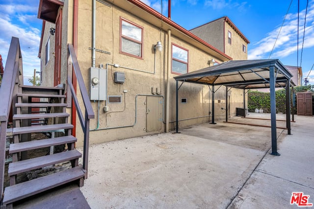 8117 S Normandie Avenue, Los Angeles, CA 90044 — photo 18 of 19