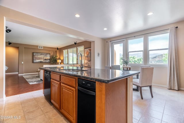 4300 Via Entrada, Newbury Park, CA 91320 — photo 9 of 37