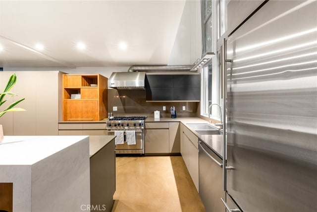 1037 N Laurel Avenue 11B, Los Angeles, CA 90046 — photo 16 of 32