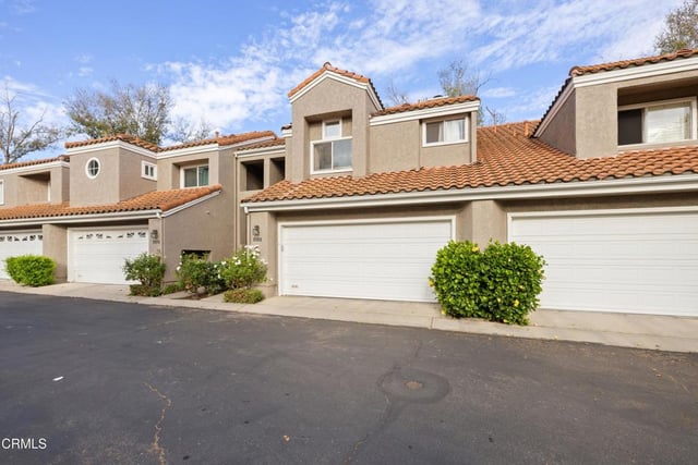 5968 Paseo Encantada, Camarillo, CA 93012 — photo 2 of 34