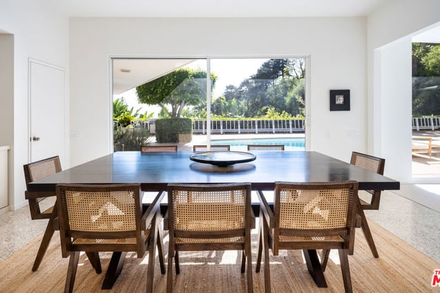1121 Loma Vista Drive, Beverly Hills, CA 90210 — photo 9 of 32
