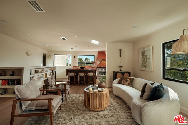 579 Crane Boulevard, Los Angeles, CA 90065 — photo 12 of 63