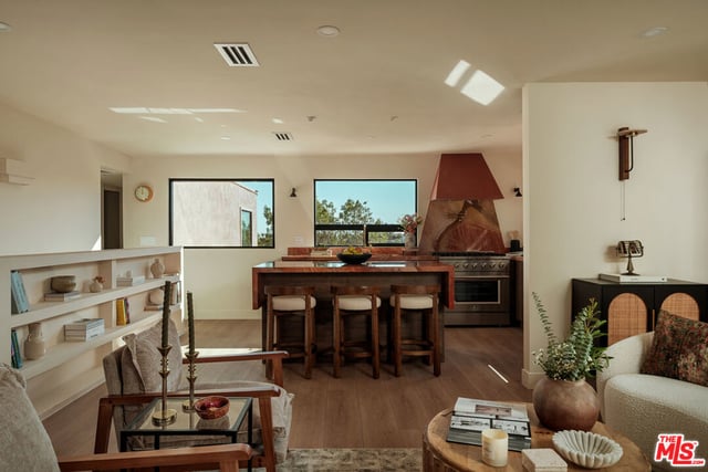 579 Crane Boulevard, Los Angeles, CA 90065 — photo 9 of 63