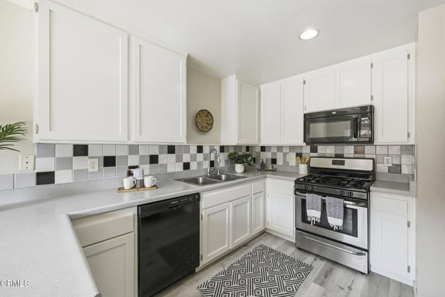 596 Melville Lane, Ventura, CA 93003 — photo 9 of 28