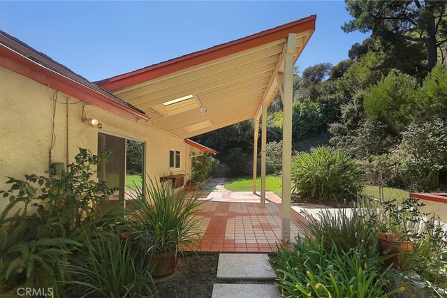 3433 Green Vista Drive, Encino, CA 91436 — photo 25 of 35