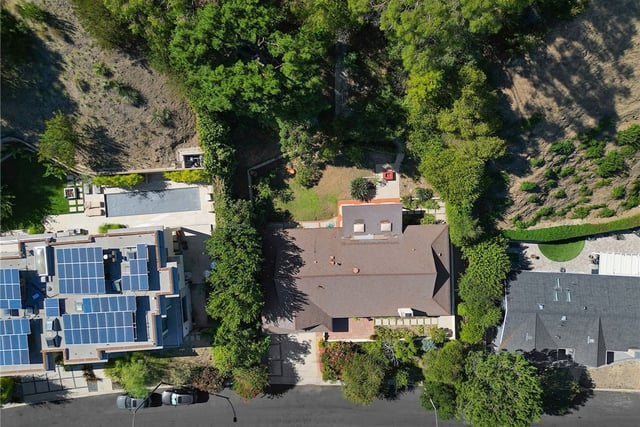 3433 Green Vista Drive, Encino, CA 91436 — photo 33 of 35
