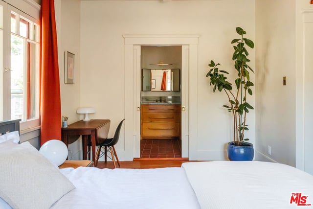 2915 S Budlong Avenue, Los Angeles, CA 90007 — photo 34 of 64