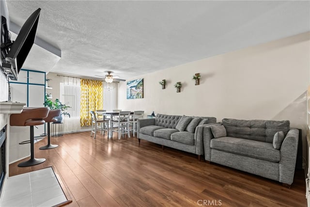 9915 Variel Avenue 22, Chatsworth, CA 91311 — photo 7 of 31