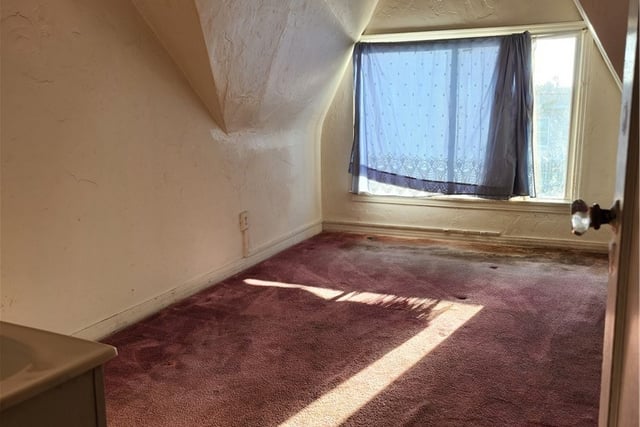 6812 S Van Ness, Los Angeles, CA 90047 — photo 13 of 28