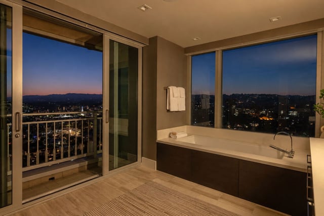 10727 Wilshire Boulevard PH 2, Los Angeles, CA 90024 — photo 14 of 22