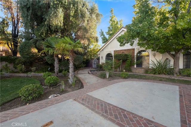 41529 Mission Drive, Palmdale, CA 93551 — photo 4 of 52