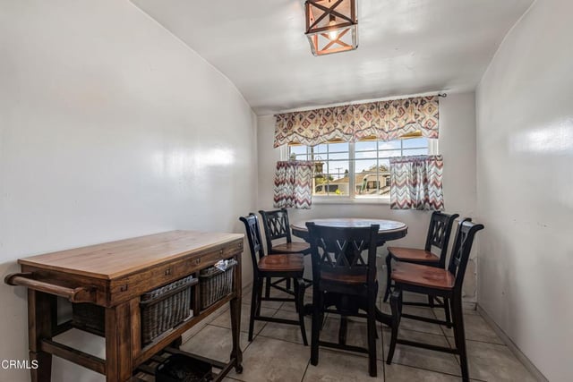 405 W Beverly Drive, Oxnard, CA 93030 — photo 15 of 37