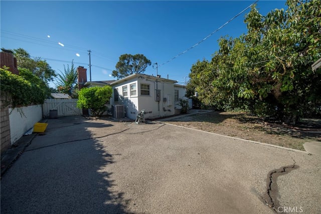 5130 Auckland, Toluca Lake, CA 91601 — photo 12 of 12