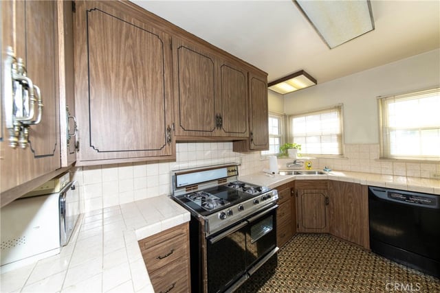 5130 Auckland, Toluca Lake, CA 91601 — photo 4 of 12