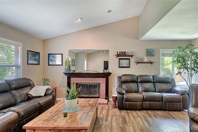 27921 Beechnut Circle, Valencia, CA 91354 — photo 5 of 27