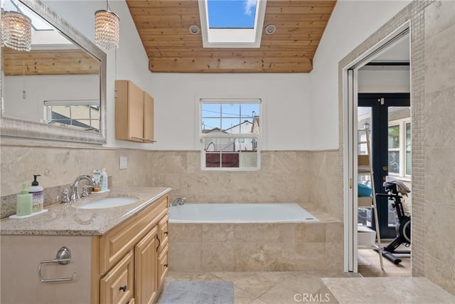 1912 N Kenneth Rd, Burbank, CA 91504 — photo 21 of 29