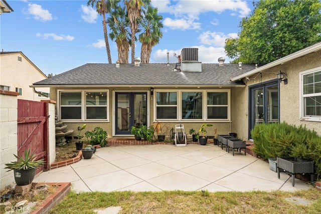 1912 N Kenneth Rd, Burbank, CA 91504 — photo 24 of 29