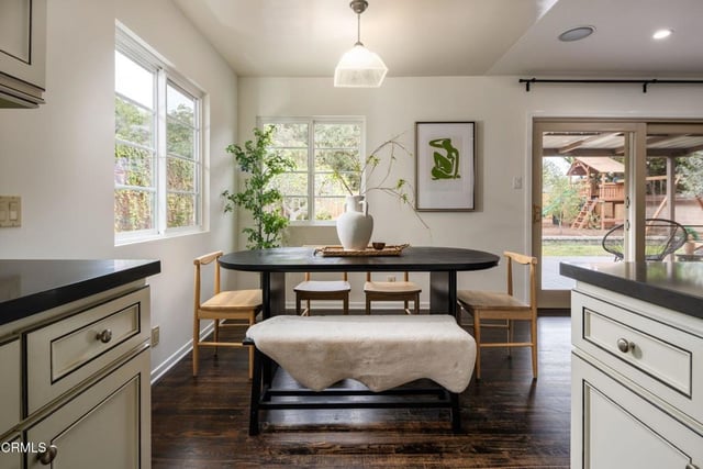 112 Estates Avenue, Ventura, CA 93003 — photo 12 of 33