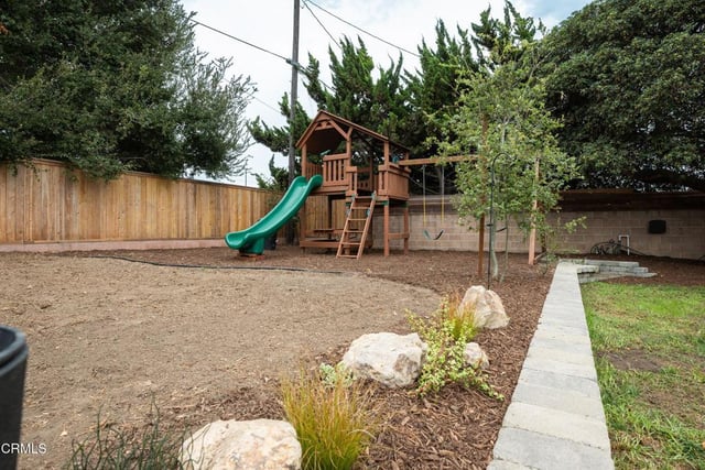112 Estates Avenue, Ventura, CA 93003 — photo 28 of 33