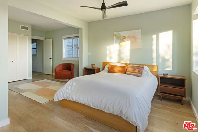 1642 Elevado Street, Los Angeles, CA 90026 — photo 11 of 42