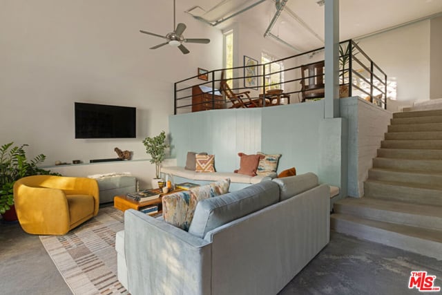 1642 Elevado Street, Los Angeles, CA 90026 — photo 4 of 42