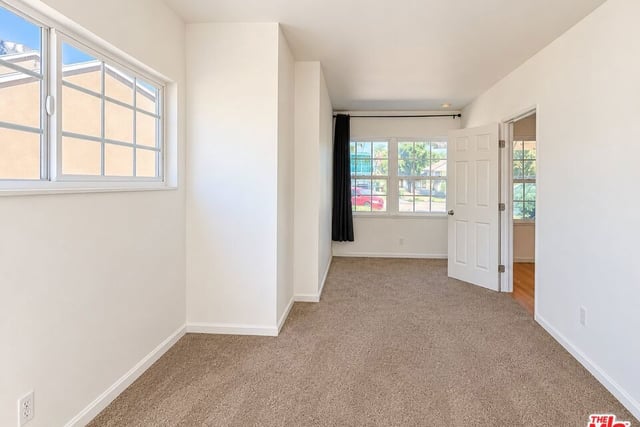 14424 Lorne Street, Panorama City, CA 91402 — photo 10 of 21