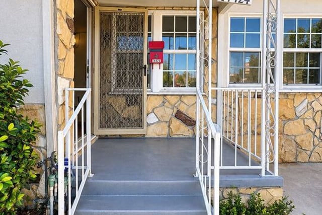 14424 Lorne Street, Panorama City, CA 91402 — photo 3 of 21