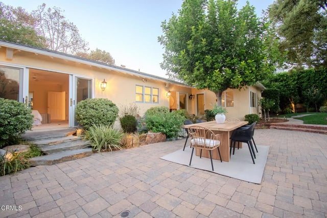 1524 Virginia Avenue, Glendale, CA 91202 — photo 17 of 25