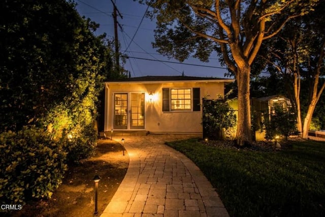 1524 Virginia Avenue, Glendale, CA 91202 — photo 23 of 25