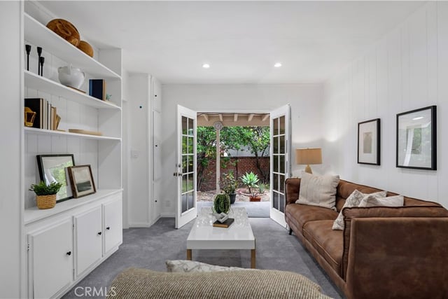 10207 Camarillo Street, Toluca Lake, CA 91602 — photo 15 of 32