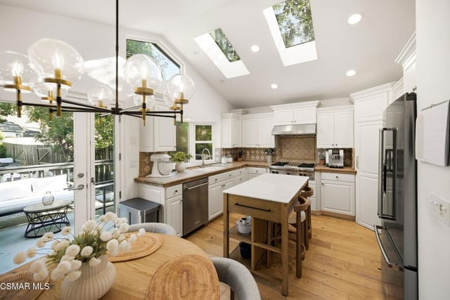 388 Sundance Street, Thousand Oaks, CA 91360 — photo 14 of 53