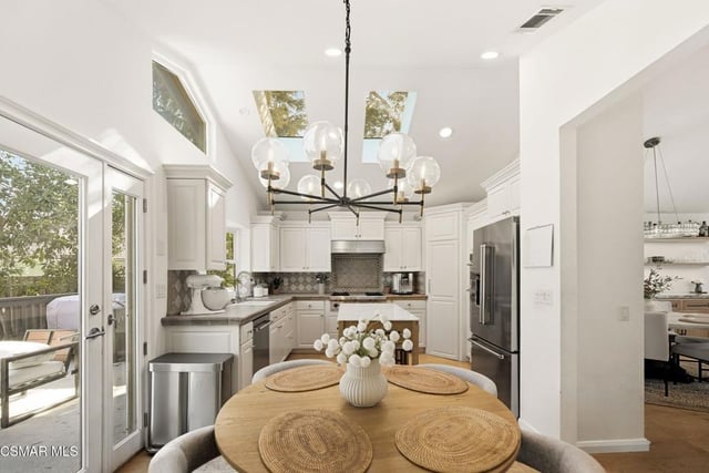 388 Sundance Street, Thousand Oaks, CA 91360 — photo 4 of 53