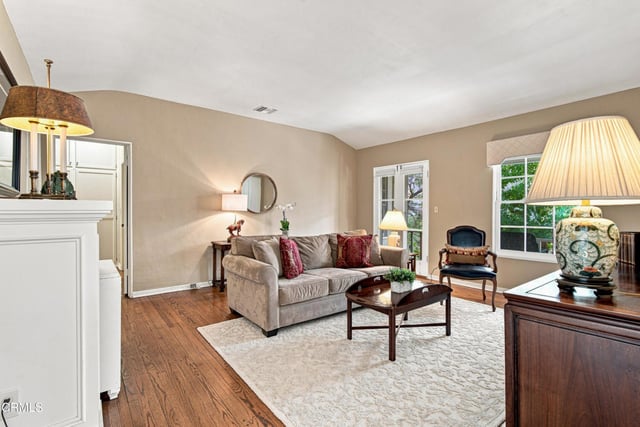 433 S Madison Avenue, Pasadena, CA 91101 — photo 4 of 17
