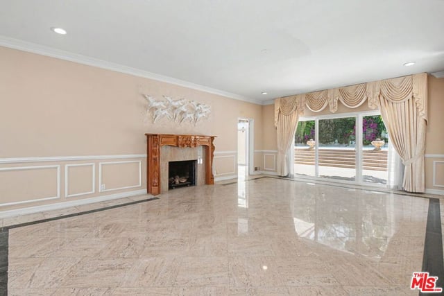 108 N Thurston Avenue, Los Angeles, CA 90049 — photo 25 of 54