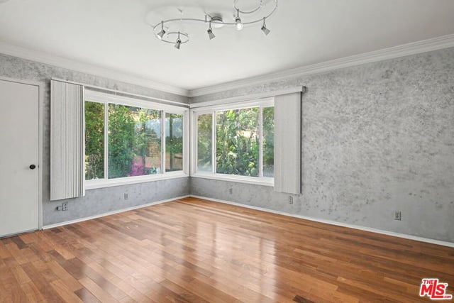 108 N Thurston Avenue, Los Angeles, CA 90049 — photo 35 of 54