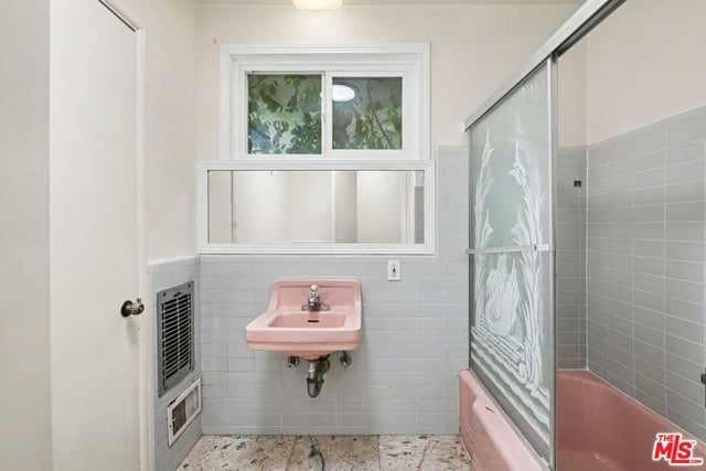 108 N Thurston Avenue, Los Angeles, CA 90049 — photo 40 of 54