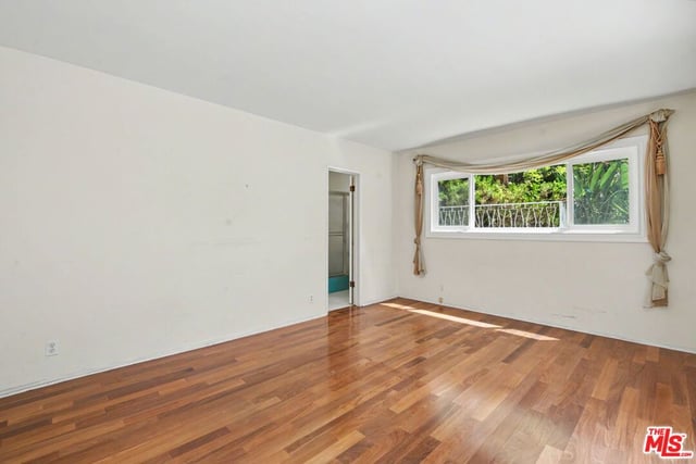 108 N Thurston Avenue, Los Angeles, CA 90049 — photo 49 of 54