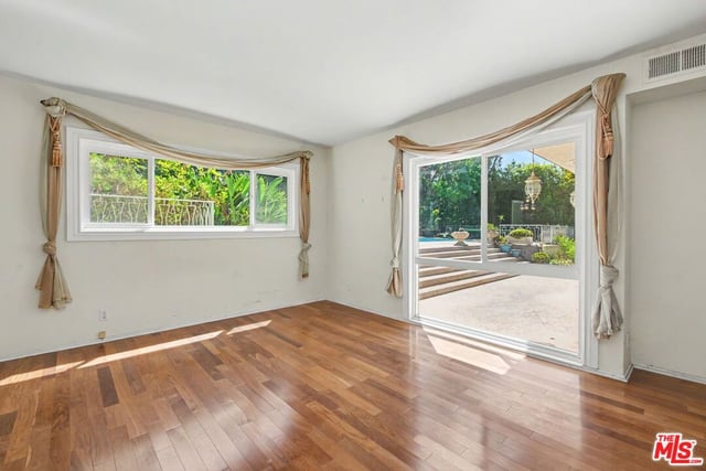 108 N Thurston Avenue, Los Angeles, CA 90049 — photo 50 of 54