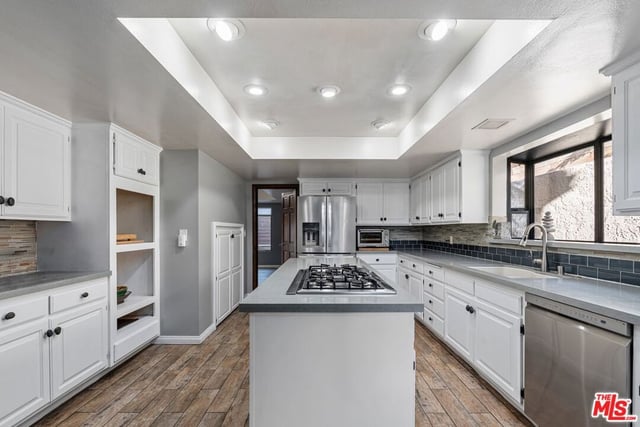 23620 Clover Trail, Calabasas, CA 91302 — photo 6 of 33