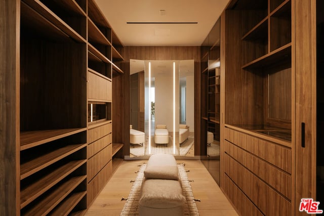 8899 Beverly Boulevard 8B, West Hollywood, CA 90048 — photo 13 of 27