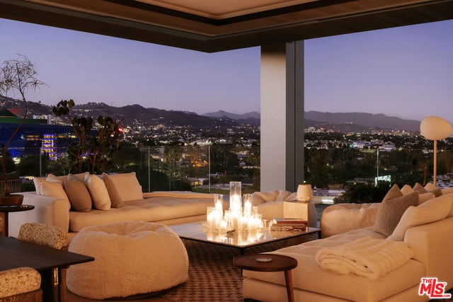 8899 Beverly Boulevard 8B, West Hollywood, CA 90048 — photo 16 of 27