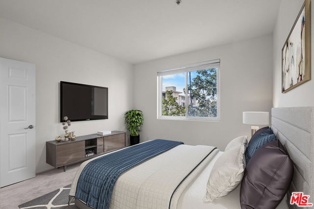 620 S Gramercy Place 301, Los Angeles, CA 90005 — photo 23 of 40